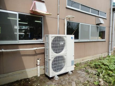 エアコンの設置